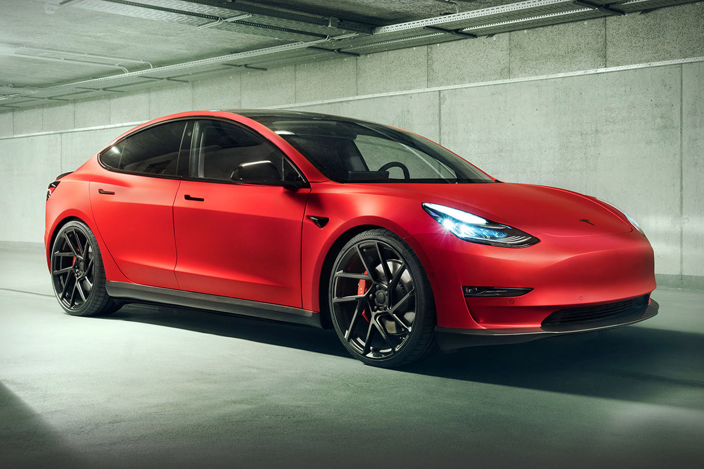 Braumach homepage image of Tesla Model 3